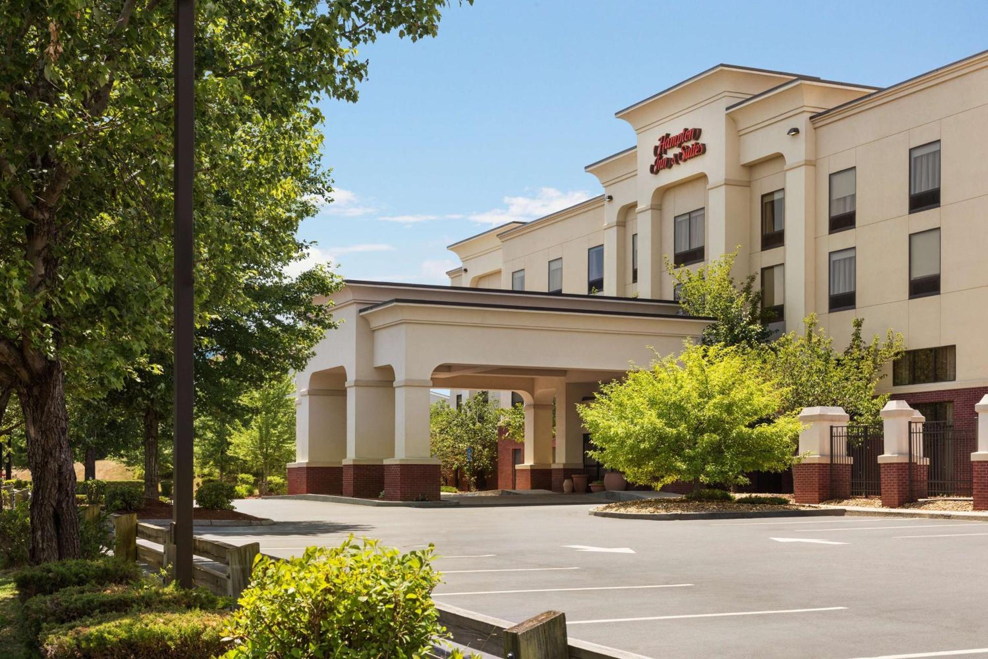 Hampton Inn & Suites By Hilton Manchester Bedford Kültér fotó